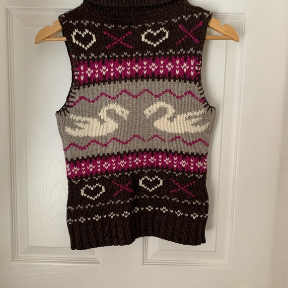 Aritzia RARE EEEUC 100% wool vest - Picture 2 of 2